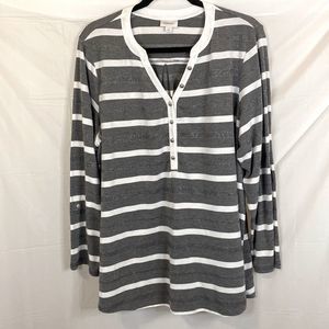 Gray and White Stripe Top Avenue Sz 18/20